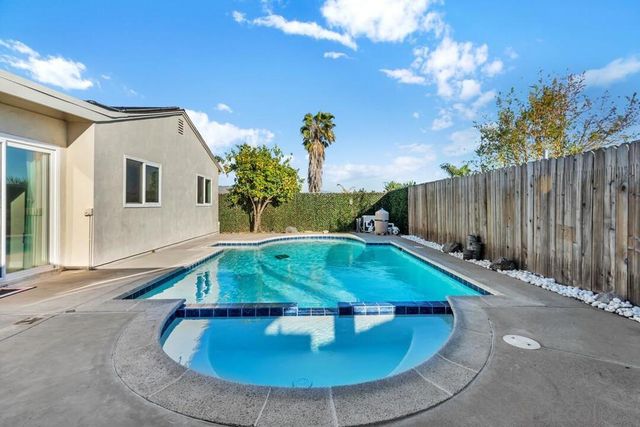 10143 Maple Tree Rd., Santee, CA 92071