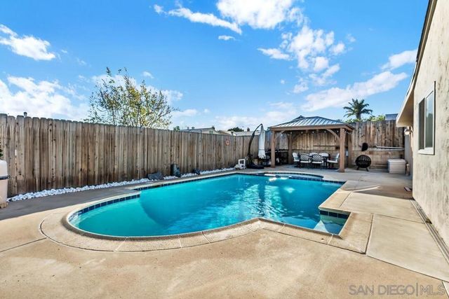 10143 Maple Tree Rd., Santee, CA 92071