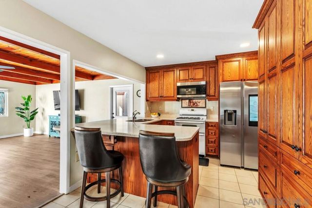 10143 Maple Tree Rd., Santee, CA 92071