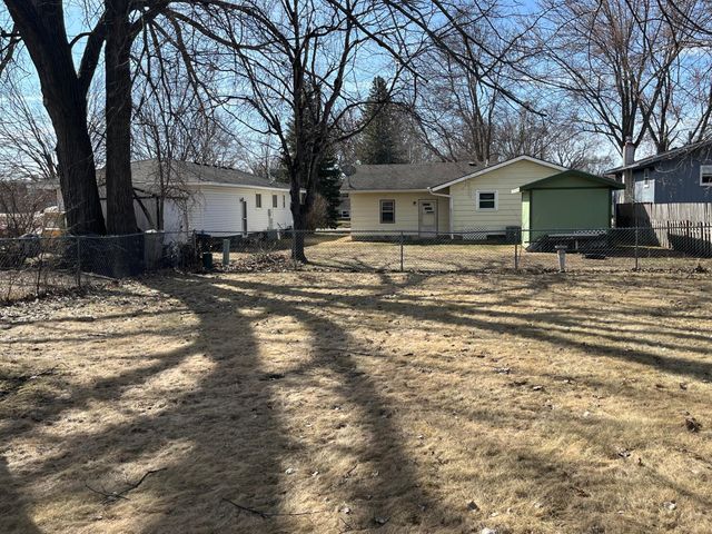 2904 Monroe Place, Saint Cloud, MN 56303