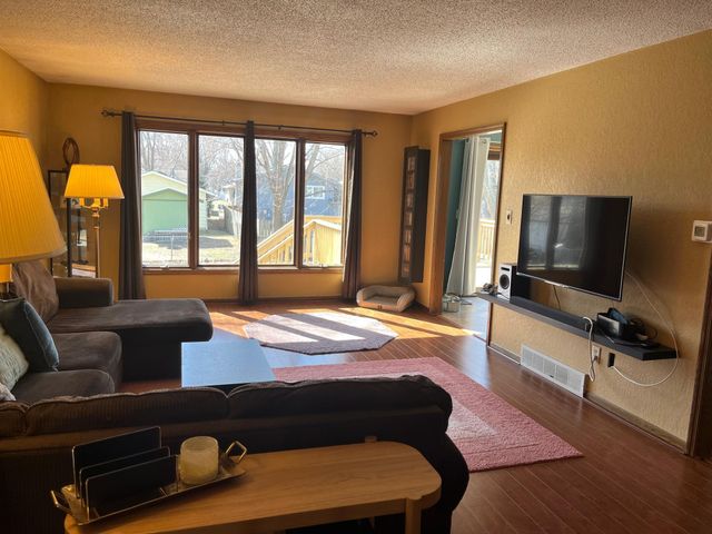 2904 Monroe Place, Saint Cloud, MN 56303