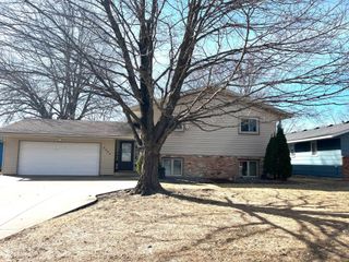 2904 Monroe Place, Saint Cloud, MN 56303