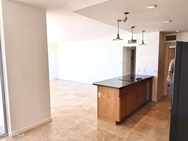 207 W CLARENDON Avenue 20C, Phoenix, AZ 85013