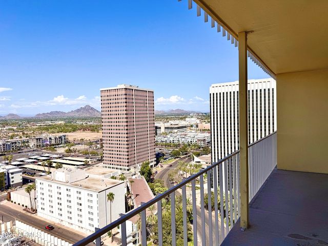 207 W CLARENDON Avenue 20C, Phoenix, AZ 85013