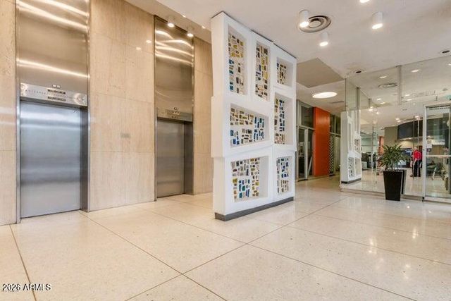 207 W CLARENDON Avenue 20C, Phoenix, AZ 85013
