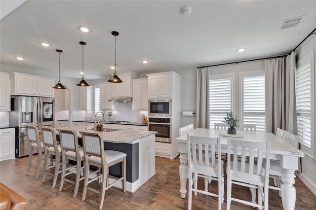 3204 Rose Creek Lane, League City, TX 77573