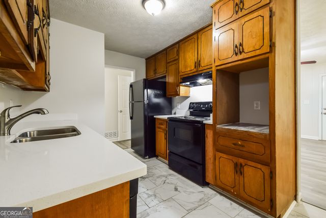 6494 Bobolink Court, Rex, GA 30273