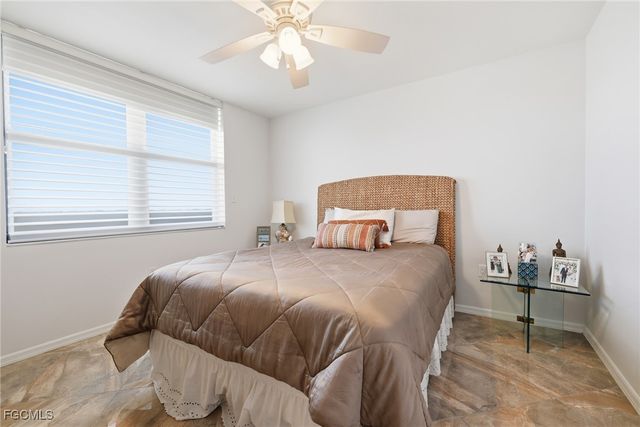 6585 Nicholas BLVD 703, Naples, FL 34108