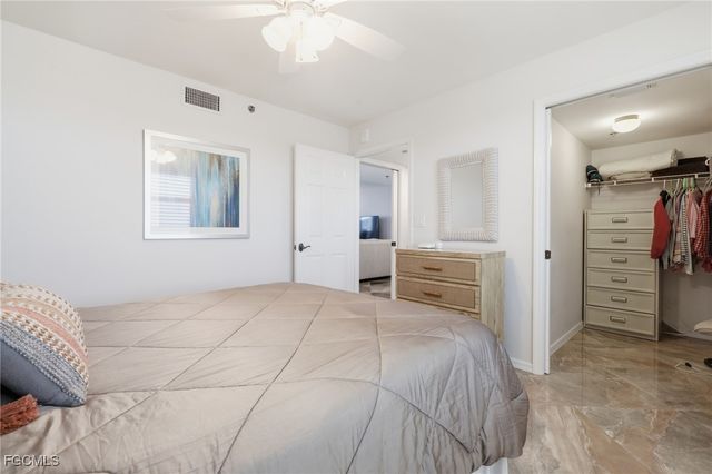 6585 Nicholas BLVD 703, Naples, FL 34108