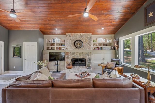 60 Deer Creek Lane, Coldspring, TX 77331