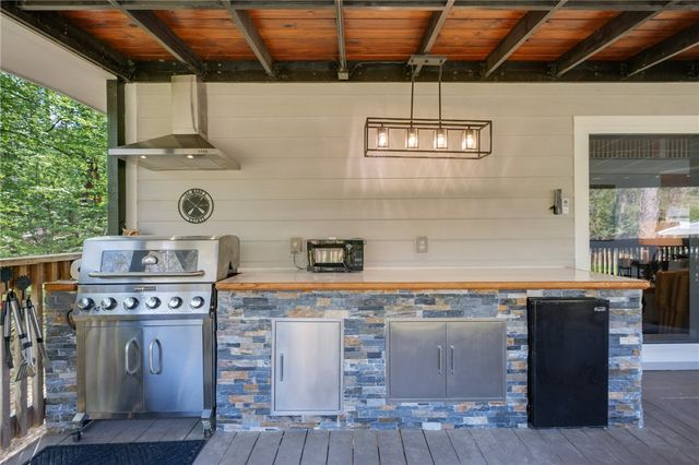 60 Deer Creek Lane, Coldspring, TX 77331