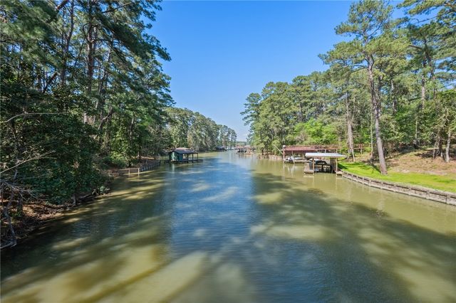 60 Deer Creek Lane, Coldspring, TX 77331