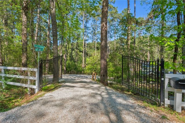 60 Deer Creek Lane, Coldspring, TX 77331