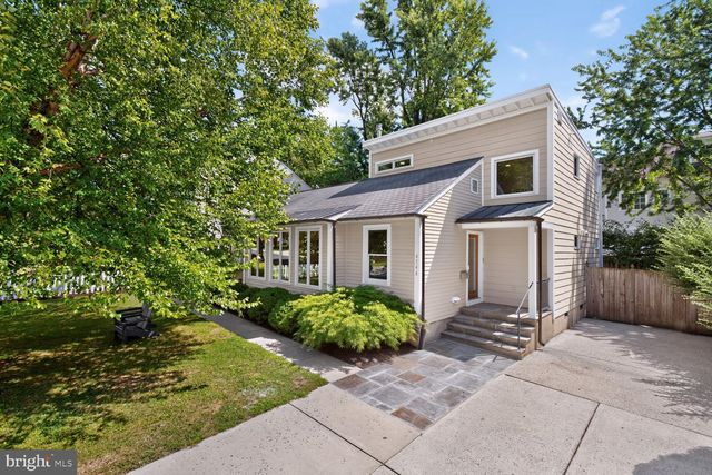 4544 FAIRFIELD DR, Bethesda, MD 20814