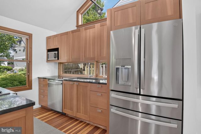 4544 FAIRFIELD DR, Bethesda, MD 20814