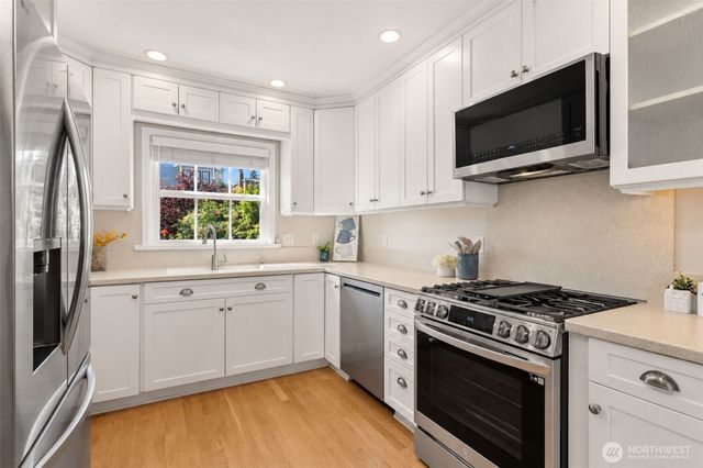 3006 36th Avenue SW, Seattle, WA 98126