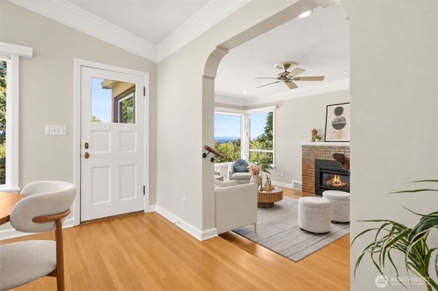 3006 36th Avenue SW, Seattle, WA 98126