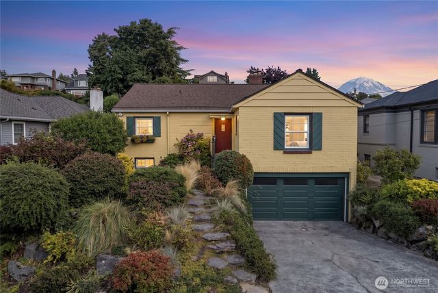 3006 36th Avenue SW, Seattle, WA 98126