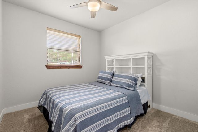 313 Lake Front Drive, Mabank, TX 75156