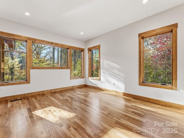 215 High Hemlock Trail, Brevard, NC 28712