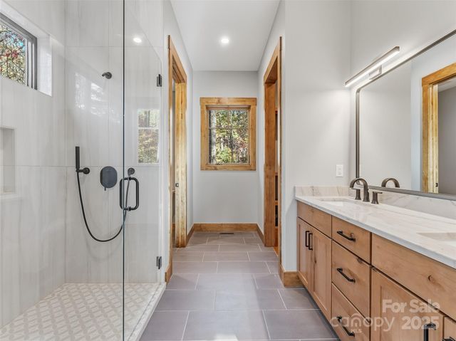 215 High Hemlock Trail, Brevard, NC 28712