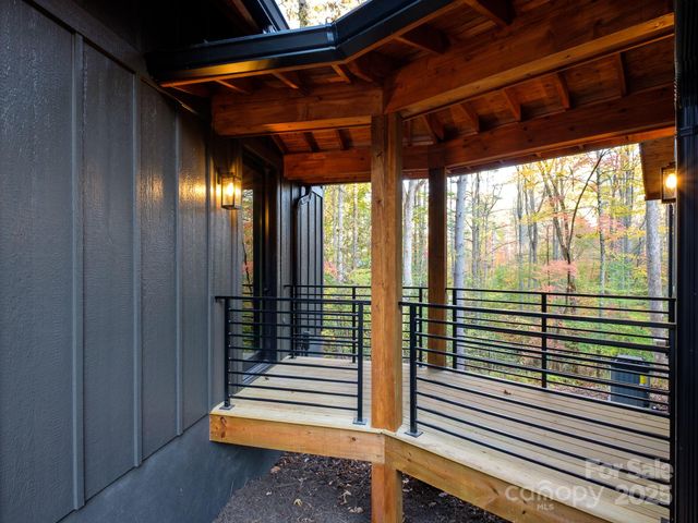 215 High Hemlock Trail, Brevard, NC 28712