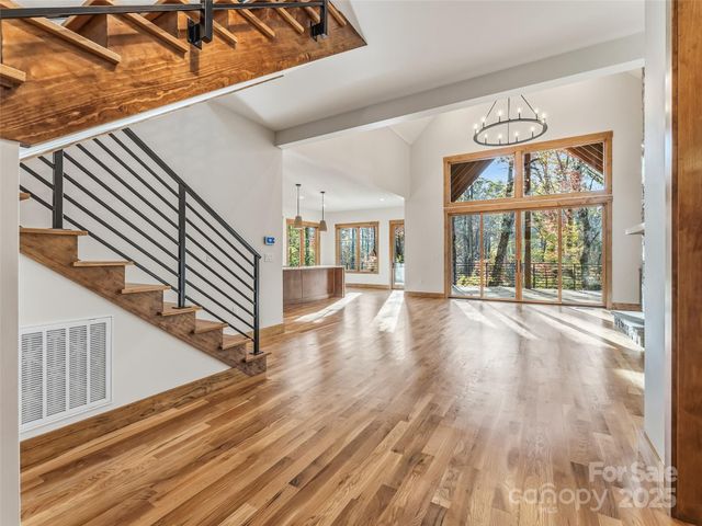 215 High Hemlock Trail, Brevard, NC 28712