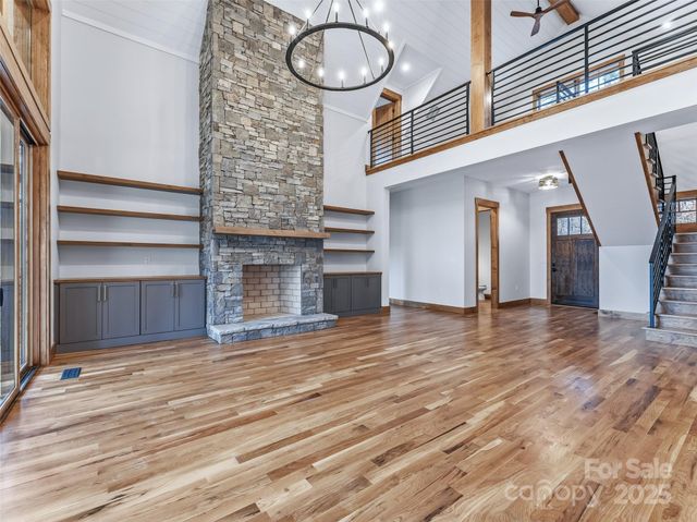 215 High Hemlock Trail, Brevard, NC 28712