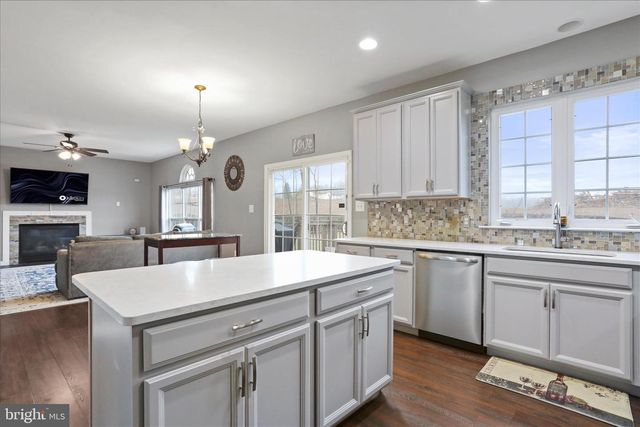 125 FINDLAY DR, Mercersburg, PA 17236