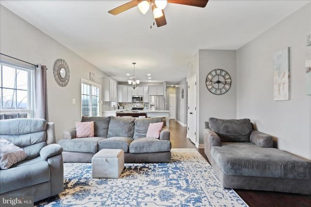 125 FINDLAY DR, Mercersburg, PA 17236