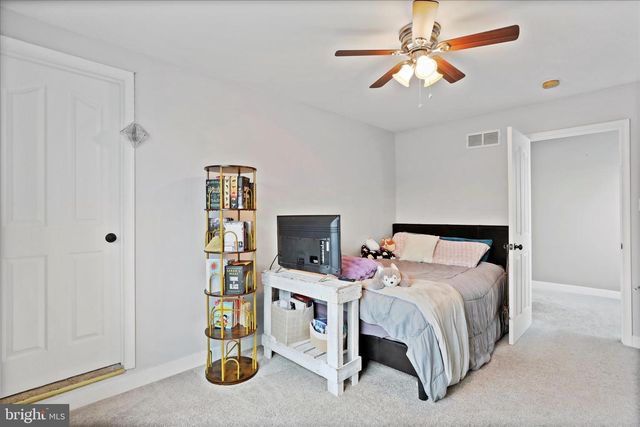 125 FINDLAY DR, Mercersburg, PA 17236