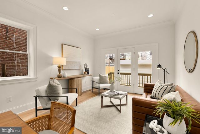 25 T ST NW, Washington, DC 20001