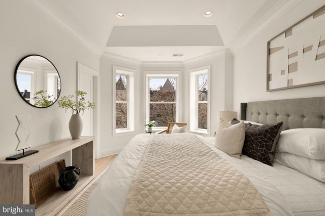 25 T ST NW, Washington, DC 20001