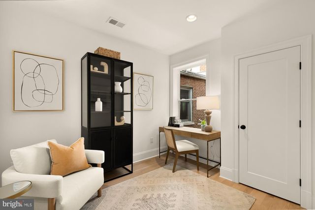 25 T ST NW, Washington, DC 20001