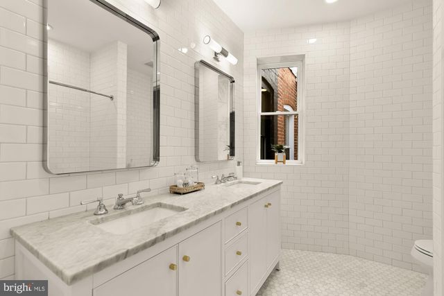 25 T ST NW, Washington, DC 20001