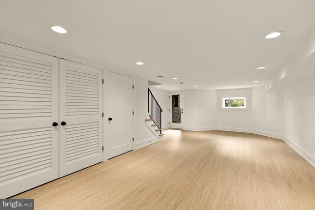 25 T ST NW, Washington, DC 20001