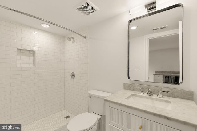 25 T ST NW, Washington, DC 20001