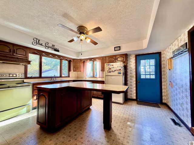 3265 Ogden Colvin, Kevil, KY 42053