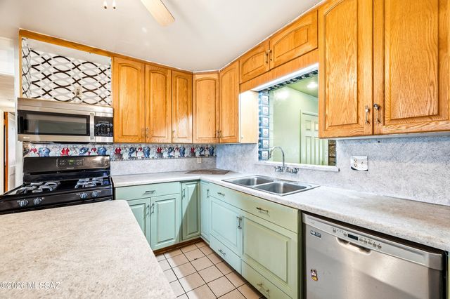 2222 E 21st Street, Tucson, AZ 85719