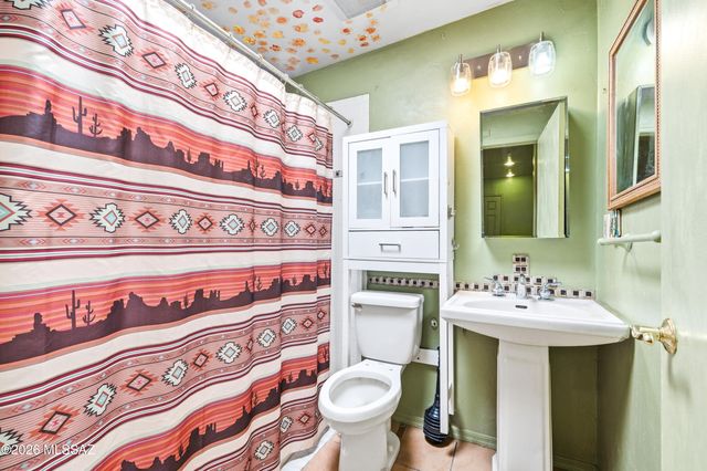 2222 E 21st Street, Tucson, AZ 85719