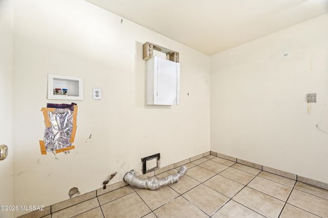 2222 E 21st Street, Tucson, AZ 85719