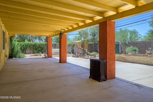 2222 E 21st Street, Tucson, AZ 85719