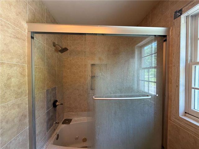 2552 Spring Street, North Whitehall Twp, PA 18037