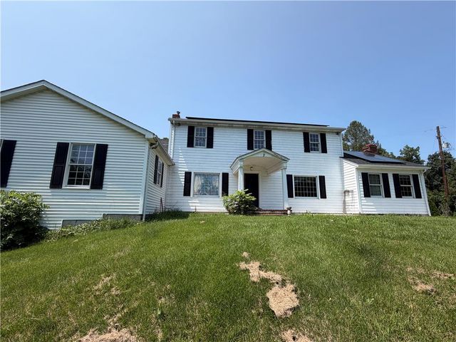 2552 Spring Street, North Whitehall Twp, PA 18037