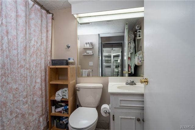 2209 9th 403, Tuscaloosa, AL 35401