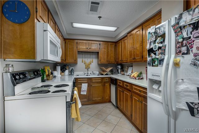 2209 9th 403, Tuscaloosa, AL 35401