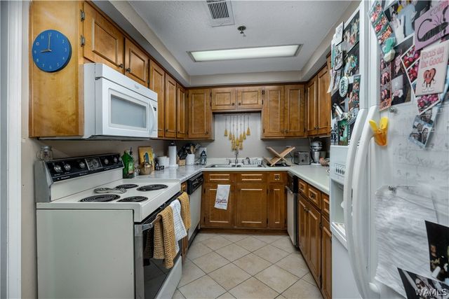 2209 9th 403, Tuscaloosa, AL 35401