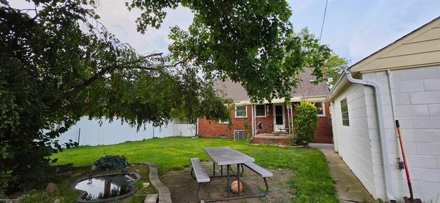 15757 Angelique Avenue, Allen Park, MI 48101