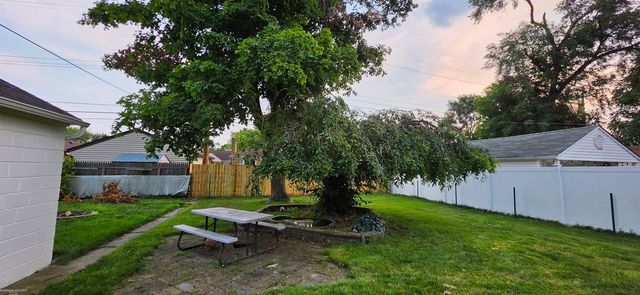 15757 Angelique Avenue, Allen Park, MI 48101