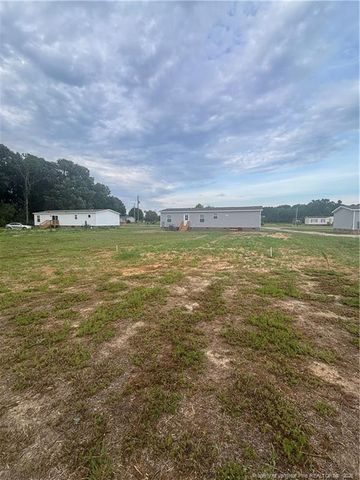 9658 S Chicken Road, Fairmont, NC 28340